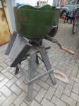 Krauthobel mit Handkurbel / 180 Euro