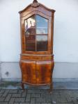 Eckschrank im Barockstil / dickes Nußbaumfurnier / ca. 50 - 80 Jahre alt / 680 Euro