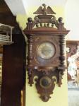 alte Wanduhr
