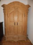 Bauernschrank / Massivholz / 30-40 J. / H189xB140xT55 / 580 Euro