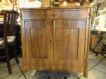 Kommode / Nußbaum / um 1860 / 480 Euro