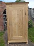 Bauernschrank / Weichholz / restauriert / um 1890 / H188 X B100 X T45 / Top-Qualität / 485 Euro 