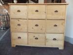 großer Ladenschrank / abgelaugt / sehr guter Zustand / B147 x H111 x T53 / 650 Euro