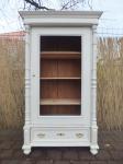 Säulenvitrine / um 1880 / auf Shabby Chic / 920 Euro