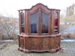 Vitrine / Barockstil / H220 x B230 x T55 / 480 Euro